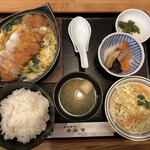 Karuma - カツとじ定食¥1350