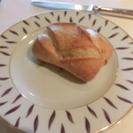 オテル・ドゥ・ミクニ - メゾンカイザーのパン