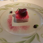 オテル・ドゥ・ミクニ - 紅ほっぺとビーツのデリス