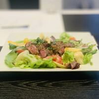 ザ・クルーズクラブ東京 - ② ステーキ丼