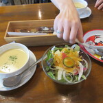 バランタイン - スープ＆サラダ