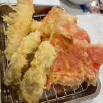 地魚酒場 魚八商店 - 天ぷら。海老、紅生姜、ほたて。