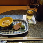 お通し４００円