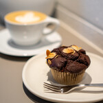 BOTTA COFFEE - アーモンドココアマフィン