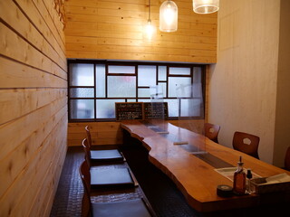 Brew Lounge - 接待や会食に最適な個室もご用意しております（最大10名）