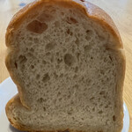 ブリコラージュ ブレッド アンド カンパニー - パンドミ1/2  断面側