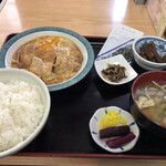Tokiwa Shokudou - サービス定食(660円) カツ煮