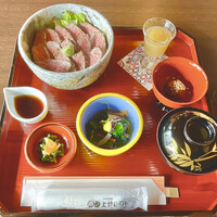 上杉伯爵邸 - 【１日10食限定】米沢牛ローストビーフ丼