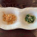 Nagakura - 海老帆立釜飯 ¥1,600 の小鉢料理