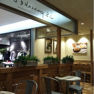 J.S. PANCAKE CAFE_2