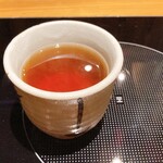 恵比寿 比内亭 - 茶 is on the IH.