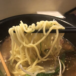 らーめん まとい - 麺のリフトアップ