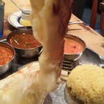 グルガオン - 中からチーズがトロ～(*￣∇￣)ノ