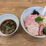 中華そば きなり - 味玉肉増しつけそば  1300円   大盛り  100円