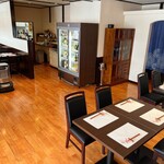 NEMOTO.LABO - テーブル席 28席