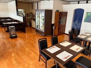 NEMOTO.LABO - テーブル席 28席