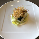 パストジータ - メイン　サワラのポワレ、根セロリのソース