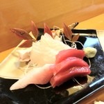 Douraku Sushi - 刺し盛り(¥1,000円)