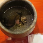 恵比寿　くろいわ - 今回の大福茶。昆布に梅にあられが。