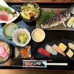 Bibinya - 握り寿司セットの焼き魚をチョイス　あれ、秋刀魚じゃない…