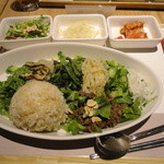 野菜たっぷりビビンバ