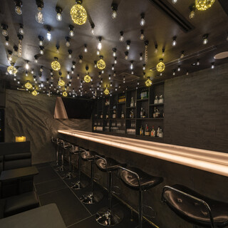 当店自慢のカウンター席。