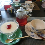スープカリー茶房 和月 - 杏仁豆腐と紅茶