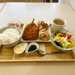 なごみナチュルア - 国産肉厚アジフライと唐揚げランチ