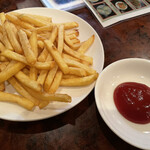 一二三凱旋楼 - 揚げポテト(380円)