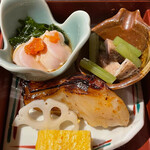 Rin - 和味りん御膳のアラスカきんきの西京焼き白子と新わかめのポン酢、鮪のコンフィと蕗の和え物