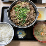 Yoshinoya - 定食、豚汁付き