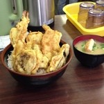 横濱天丼屋　豊野 - 海鮮丼と味噌汁