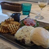 シースケープ テラス・ダイニング - 