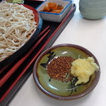 味奈登庵 - おろし生姜と蕎麦の実ふりかけ