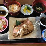Tsubakino Yakata - つばき定食