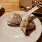 Sakusaku - 小籠包と焼餃子