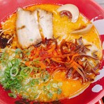 ラーメンまこと屋 - 赤辛牛じゃん　1020円