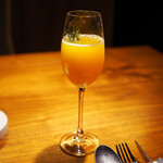 麻布Lasen - オレンジジュースとトニックウォーター