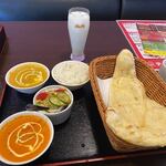 リスタインドレストラン - 料理写真:スープを口にに運んでると注文したハーフナンランチ８５０円が運ばれて来ました。