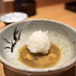 小笹寿し - 生鮑と烏賊と雲丹の残りにシャリ玉