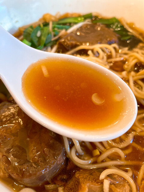 魏飯夷堂 三条店 - 【2022年02月】台湾牛肉麺セット@1,320円、スープアップ。