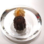 エクアトゥール - カヌレ・ほおずきと共に