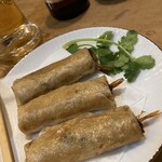 Ngon スタンド - 揚げエビ春巻き