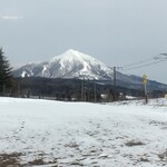 御食事処 会津嶺 - 席からの磐梯山