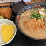 Yuzu ya - とんかつラーメン(醤油)アジフライ定食