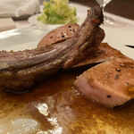 ラ・トゥーエル - ガリシア栗豚の炭火焼