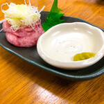 鶴見川橋もつ肉店 - 