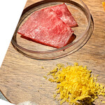 北海道焼肉 北うし - 前菜 W自家製セシーナ からすみ粉掛け