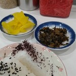 長浜ラーメン 一心亭 - おにぎり両方♪