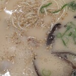 長浜ラーメン 一心亭 - ちょっとアップで♬